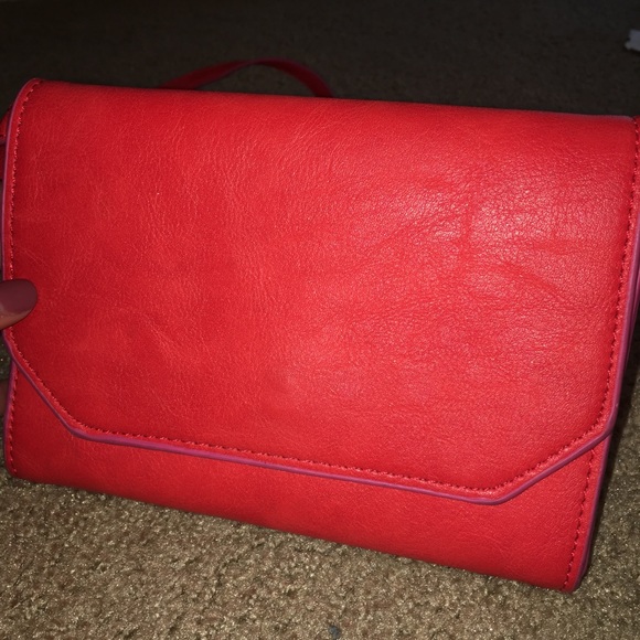 Pink/Red UO Crossbody - Picture 2 of 3